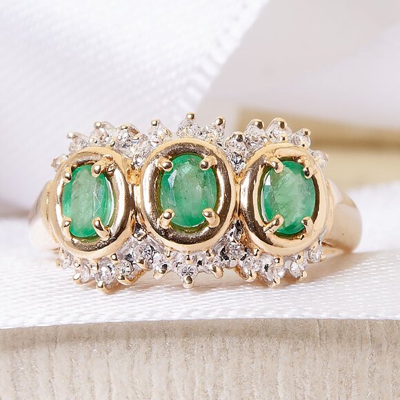 Vintage Ladies' 14kt Yellow Gold Emerald and Diamond Ring, Size 7 Birthday Gift - Picture 2 of 9